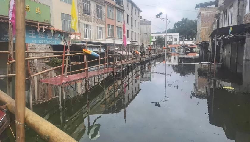 被洪水浸泡数日的广西村屯，如今怎么样了？