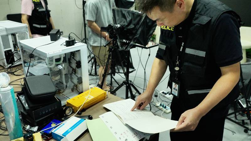 南京警方破获特大封建迷信诈骗案：92名嫌疑人落网，1400余名群众受骗