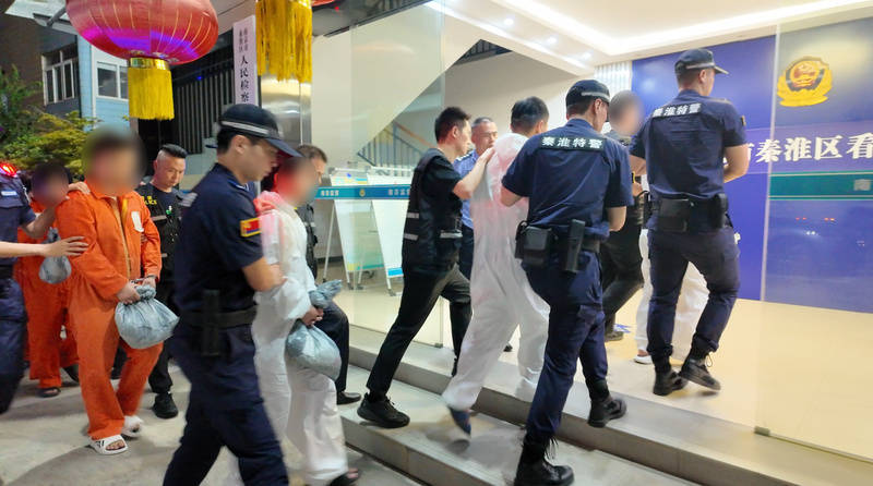 南京警方破获特大封建迷信诈骗案：92名嫌疑人落网，1400余名群众受骗