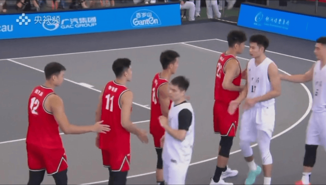 全运会男子三人篮球赛，陈国豪、周泽源代表广东队出战，战胜江苏队取得开门红！