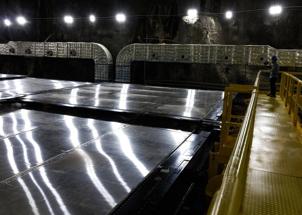 镜头内外|地下700米,国之重器捕捉“幽灵粒子”