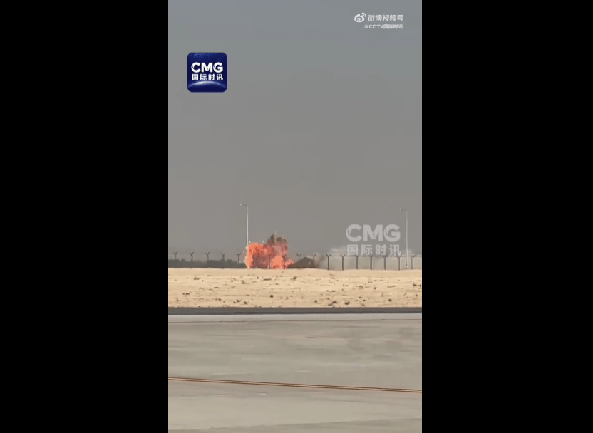 印度国产“光辉”战机在迪拜航展坠毁,现场燃起浓烟,尚不清楚飞行员是否逃生